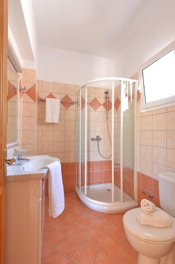 Blue Horizon Hotel Гайос Екстериор снимка